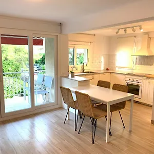 Be-cool Pool Center Apartamento
